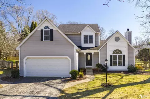 7376 Forest Vly, Lambertville, MI 48144