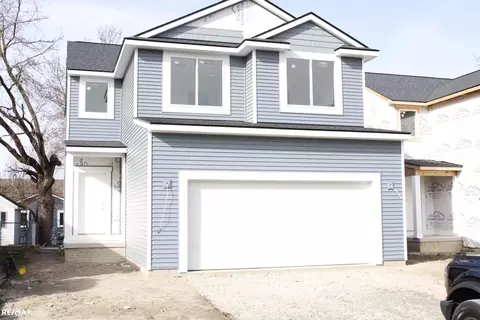 15885 Camperdown, Clinton Township, MI 48035