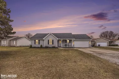 3132 Hidden Vly, Port Huron, MI 48060