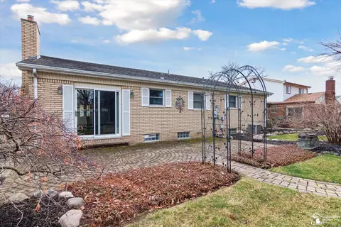 Exterior - 25568 Kinyon, Taylor, MI 48180 photo 11 of 19
