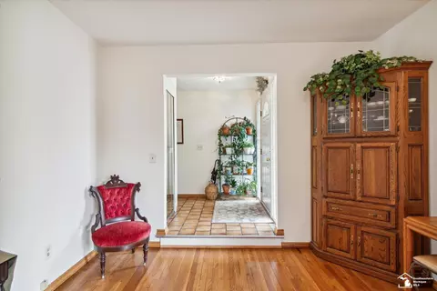 Living - 25568 Kinyon, Taylor, MI 48180 photo 1 of 9