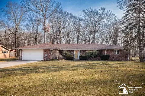 3463 Woodmont, Lambertville, MI 48144