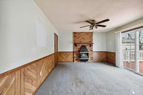 Living - 7482 Bernard, Temperance, MI 48182 photo 2 of 2