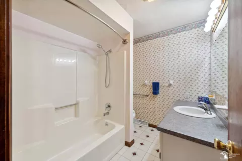 Bath - 7482 Bernard, Temperance, MI 48182 photo 1 of 2