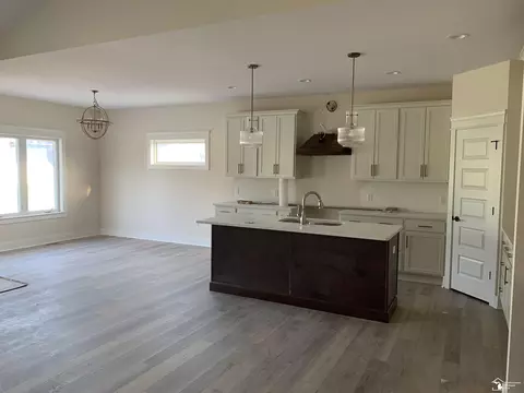 Kitchen - 314 Central Park, Monroe, MI 48162 photo 2 of 6