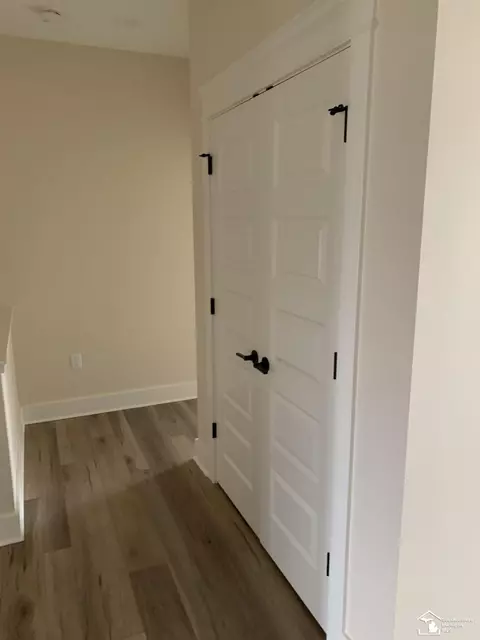 Entry Way - 314 Central Park, Monroe, MI 48162 photo 3 of 4
