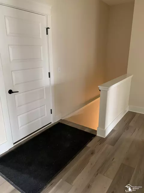 Entry Way - 314 Central Park, Monroe, MI 48162 photo 4 of 4