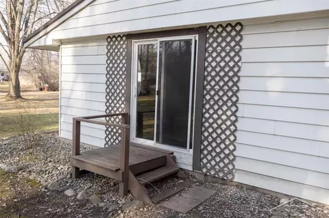 Exterior - 4717 Mapleton, Freeland, MI 48623 photo 6 of 10