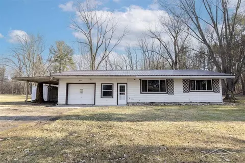 Exterior - 4717 Mapleton, Freeland, MI 48623 photo 3 of 10