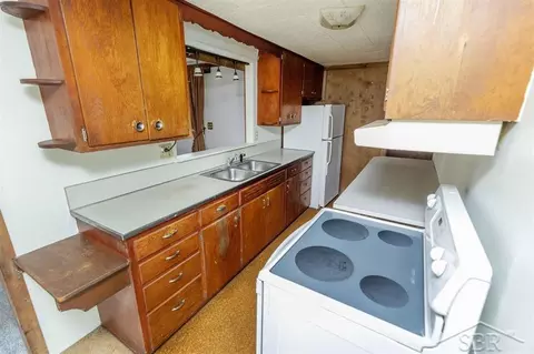 Kitchen - 4717 Mapleton, Freeland, MI 48623 photo 1 of 2