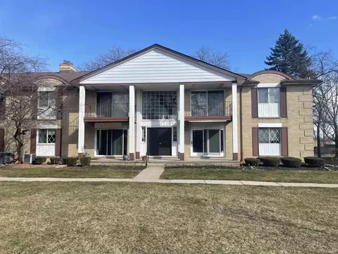 29201 Hayes #42, Warren, MI 48088