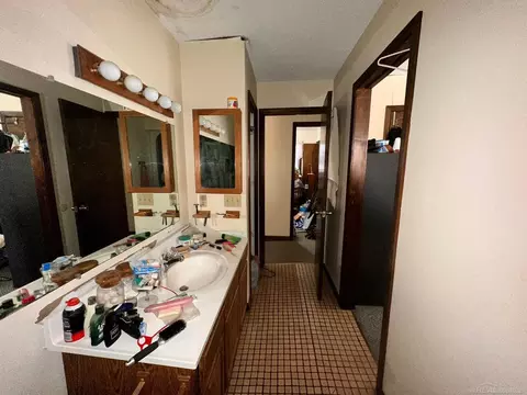 Bath - 1013 Ritchie, Gladwin, MI 48624 photo 1 of 1