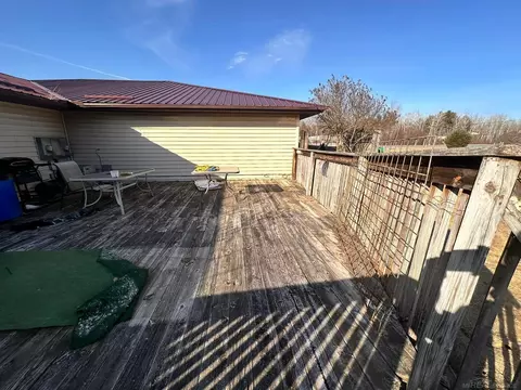Exterior - 1013 Ritchie, Gladwin, MI 48624 photo 7 of 11