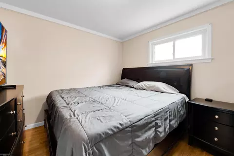 Bedroom - 30992 Sutherland Ave, Warren, MI 48088 photo 1 of 5