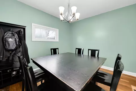 Dining - 30992 Sutherland Ave, Warren, MI 48088 photo 1 of 2