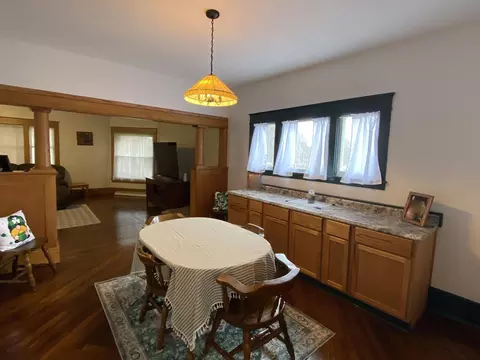 Dining - 117 State, Owosso, MI 48867 photo 1 of 1