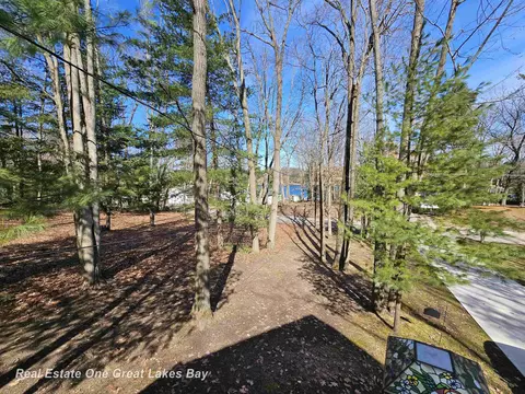 3232 Lakeview, Harrison, MI 48625 photo 3