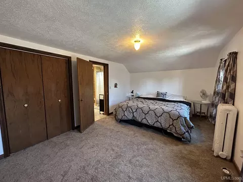 Bedroom - 220 W W Rdg, Ishpeming, MI 49849 photo 2 of 4