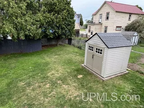 Exterior - 220 W W Rdg, Ishpeming, MI 49849 photo 4 of 7