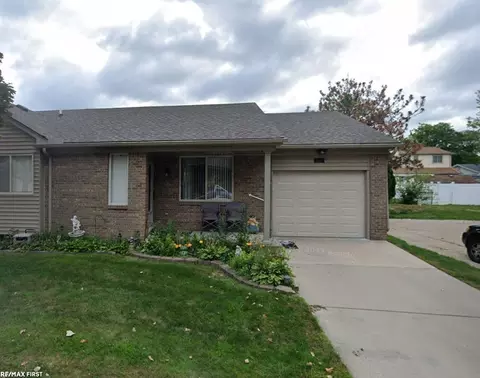 25642 Crimson, Warren, MI 48089