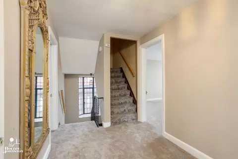 Entry Way - 1169 Buckingham Rd, Grosse Pointe Park, MI 48230 photo 5 of 6