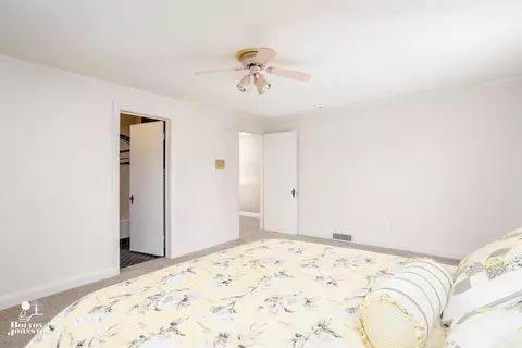 Bedroom - 1169 Buckingham Rd, Grosse Pointe Park, MI 48230 photo 2 of 9