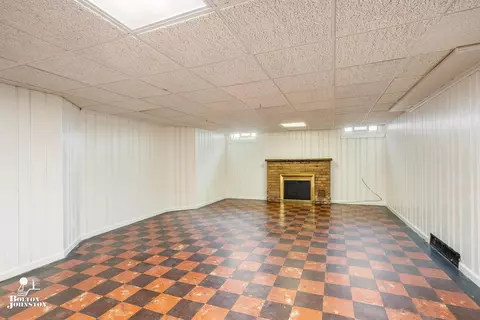 Living - 1169 Buckingham Rd, Grosse Pointe Park, MI 48230 photo 4 of 4
