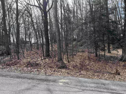 1032 Circle, Lake Isabella, MI 48893
