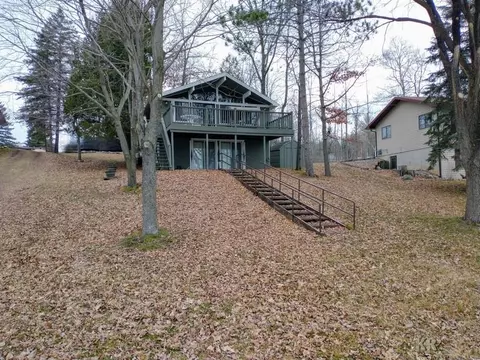 Exterior - 5352 King Arthurs, Gladwin, MI 48624 photo 8 of 10