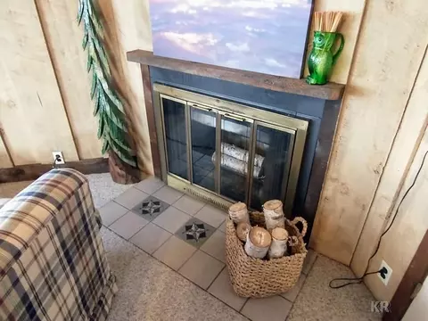 Living - 5352 King Arthurs, Gladwin, MI 48624 photo 3 of 3