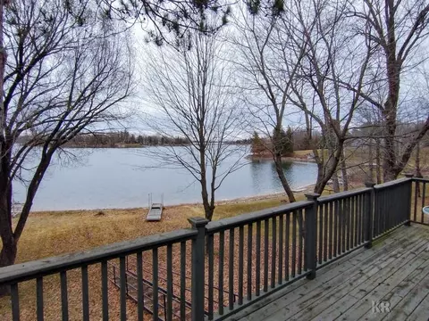 Exterior - 5352 King Arthurs, Gladwin, MI 48624 photo 2 of 10
