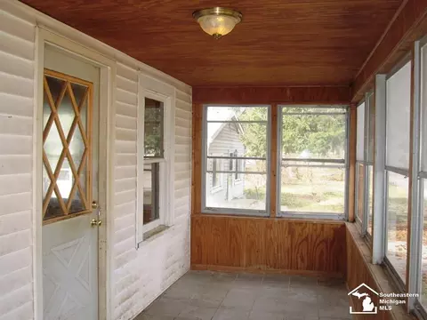 Exterior - 954 Howell, Adrian, MI 49221 photo 2 of 6