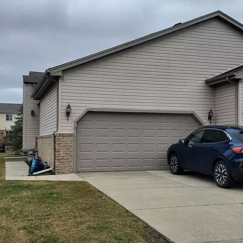 29300 Red Maple, Chesterfield, MI 48051