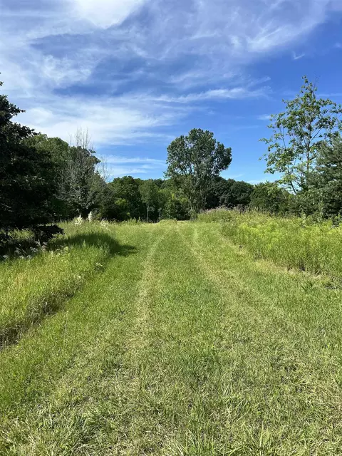 V/l Gresham, Potterville, MI 48876