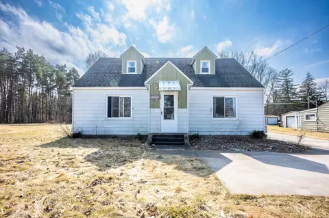 Exterior - 22295 Gratiot, Merrill, MI 48637 photo 4 of 7