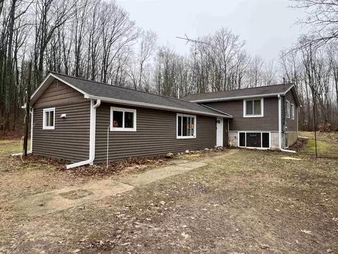 Exterior - 621 W Clarence, Harrison, MI 48625 photo 5 of 10