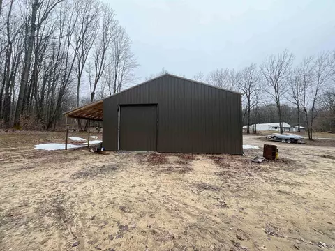 Exterior - 621 W Clarence, Harrison, MI 48625 photo 7 of 10