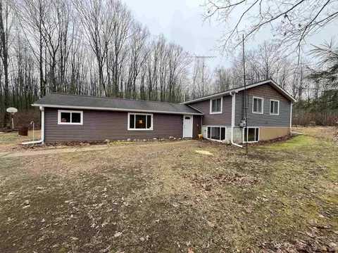 Exterior - 621 W Clarence, Harrison, MI 48625 photo 4 of 10