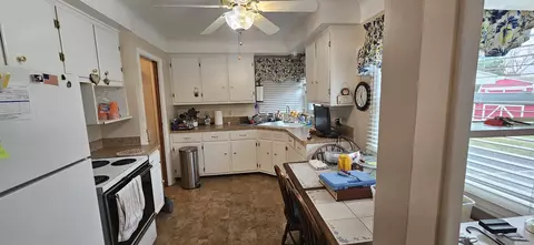 Kitchen - 8239 Studebaker, Warren, MI 48089 photo 1 of 1