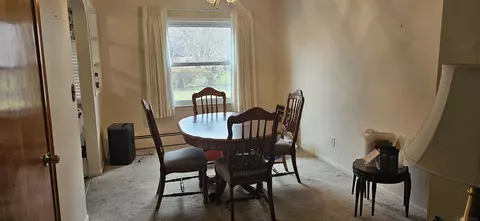 Dining - 8239 Studebaker, Warren, MI 48089 photo 1 of 2