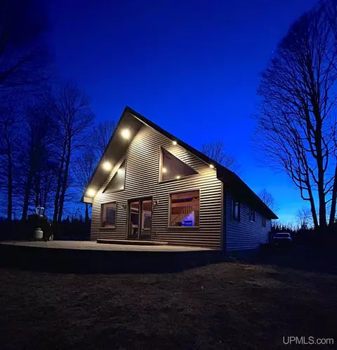 4670 Beaver, Rock, MI 49880