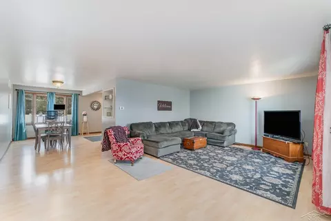 Living - 39 Auch, Sebewaing, MI 48759 photo 4 of 4