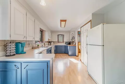 Kitchen - 39 Auch, Sebewaing, MI 48759 photo 2 of 6