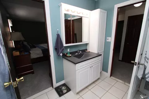 Bath - 374 Cranbrook, Monroe, MI 48162 photo 2 of 4