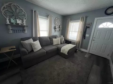 902 E Beecher, Adrian, MI 49221 photo 9