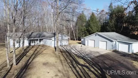 2532 Us2, Florence, WI 54121