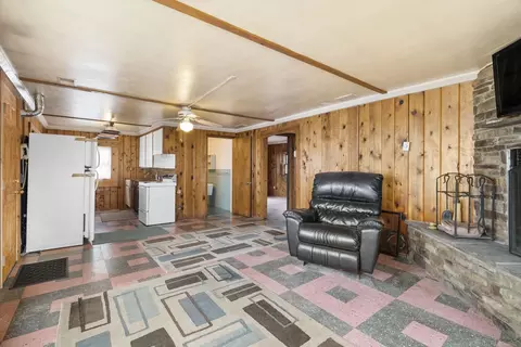 Exterior - 4828 N Lakeshore, Deckerville, MI 48427 photo 7 of 12