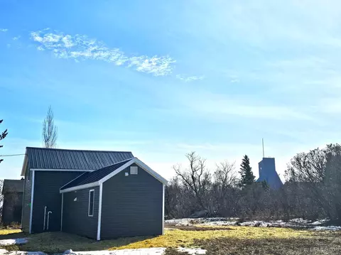 Exterior - 49841 Limerick, Hancock, MI 49930 photo 2 of 8
