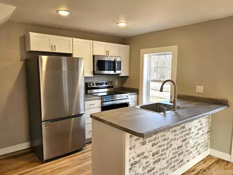 Kitchen - 49841 Limerick, Hancock, MI 49930 photo 1 of 3