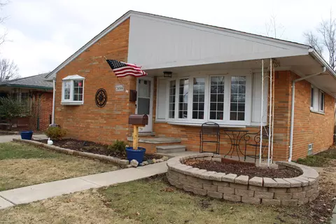 24504 Ursuline, Saint Clair Shores, MI 48080
